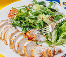 Куриная грудка под сливочным соусом