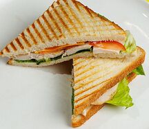 Курица и бекон