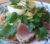 Итальянский салат с филе тунца, черри и стручковой фасолью