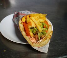 Сувлак с шашлыком из cвинoй шеи