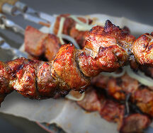 Шашлык из cвинoй шеи