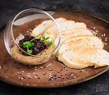 Паштет из печени цыплёнка с бальзамиком и тостами