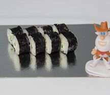 Мини-ролл с огурцом