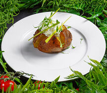 Картофель печеный с сливочно-сырным кремом