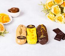 Эклеры. Набор пирожных