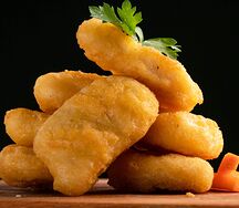 Наггетсы куриные с соусом сладкий чили