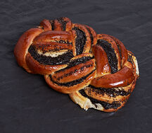 Рулет с маком