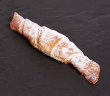 Трубочка со сгущенкой и грецким орехом