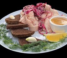 Строганина из пеламиды