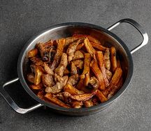 Жареный картофель со свининой