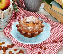 Кекс с изюмом