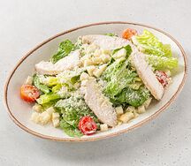 Салат Цезарь с курицей