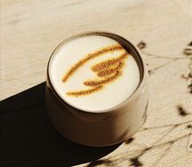Латте Облепиха-Маракуйя