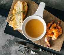 Французский биск с тигровыми креветками