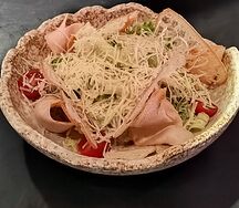 Салат цезарь с курицей