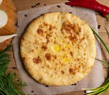 Осетинский пирог с картофелем, сыром и грибами 