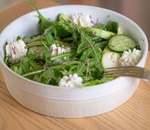Зеленый салат с рикоттой