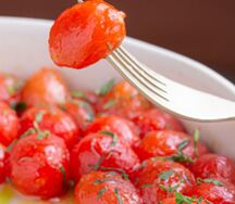 Томаты Черри, запеченные с зеленью