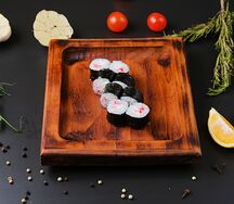 Хосомаки с сыром и масаго
