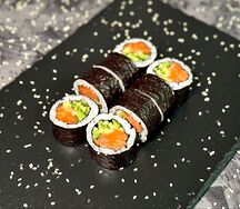 Ролл Маки mах с лососем