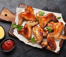 Куриные крылышки на углях