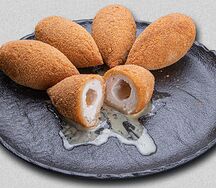 Котлета по-киевски с маслом и сыром 