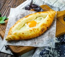 Хачапури по-аджарски