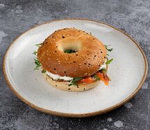 Бейгл с форелью