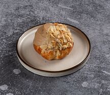 Профитроль Мокко-Соленая карамель