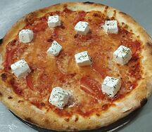 Пицца с брынзой