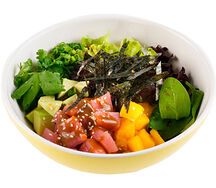 Поке с тунцом и авокадо