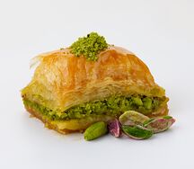 Пахлава с фисташками