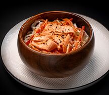 Удон с лососем (соус устричный)