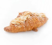 Миндальный круассан