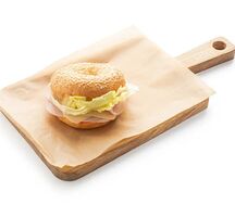 Бейгл с ветчиной и сыром