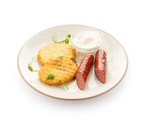 Драники картофельные с говяжьими колбасками