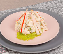 Салат с крабовыми палочками