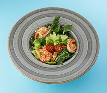 Салат с грушей, авокадо и креветками