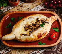 Хачапури по-аджарски с грибами