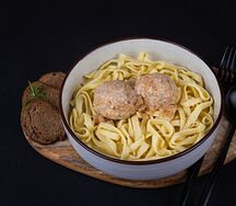 Биточки мясные с итальянской пастой