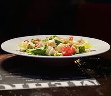 Салат с адыгейским сыром и грушей