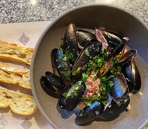 Соте из дальневосточных мидий