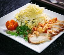 Салат Цезарь с курицей