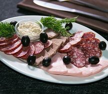 Мясная тарелка