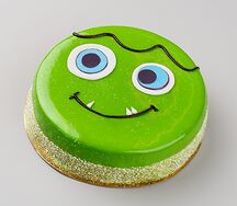 Торт малина-фисташка Зомбилэнд