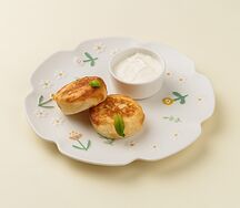 Сырники со сметаной