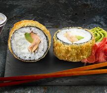 Ролл Темпурный с лососем и угрем