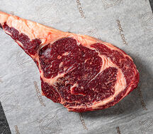 Рибай на кости