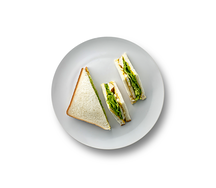 Треугольник с грудкой пикантной