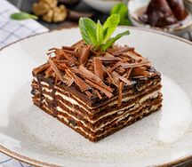 Торт Згапари с черносливом и орехами